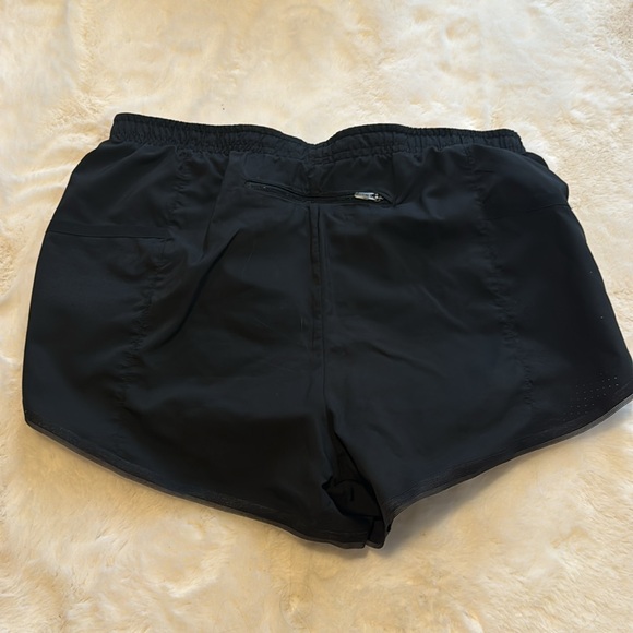 NWOT Nike dri-fit black running shorts size small - Picture 2 of 3
